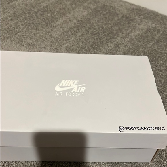 NWT Nike Air Force 1 Red bottoms custom made Low top Sneakers SZ 8 - Picture 8 of 8